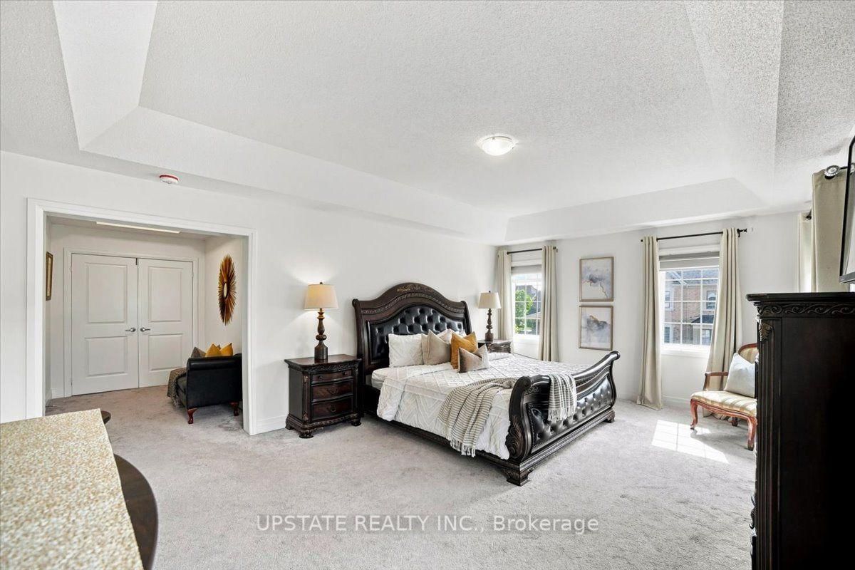 18 Blenheim Circle • Whitby, ON photo 18