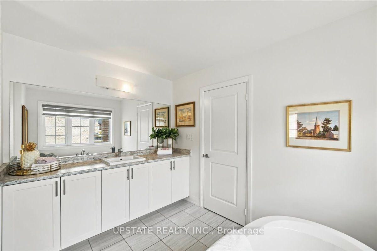 18 Blenheim Circle • Whitby, ON photo 20