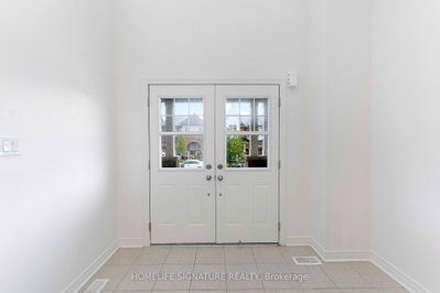 1211 Drinkle Crescent • Oshawa, ON photo 7