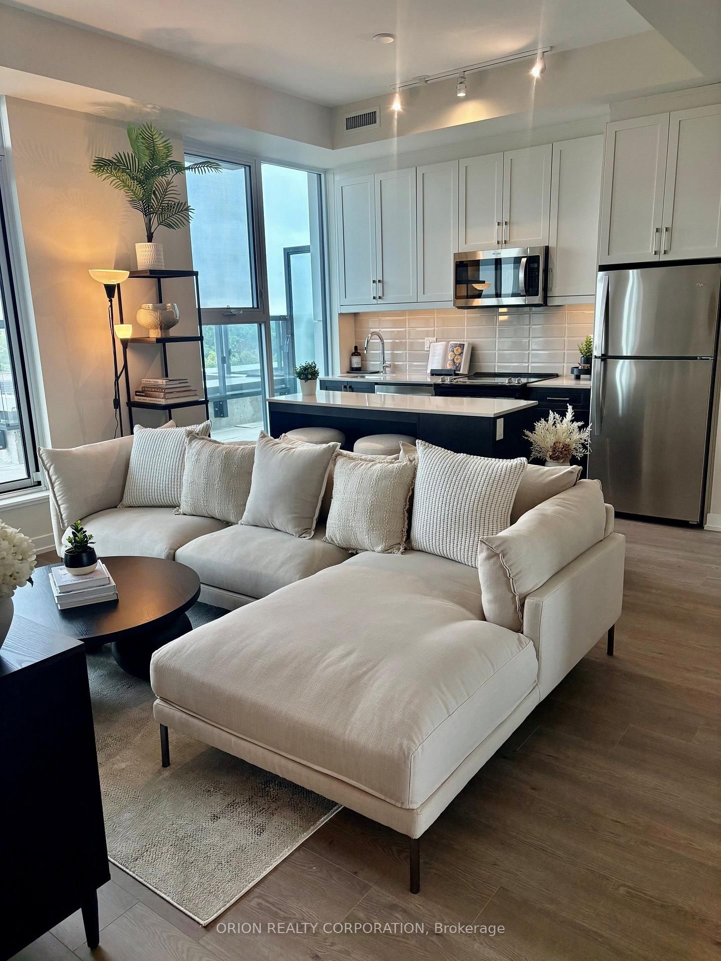 201 Brook Street S • #503 • Whitby, ON photo 2