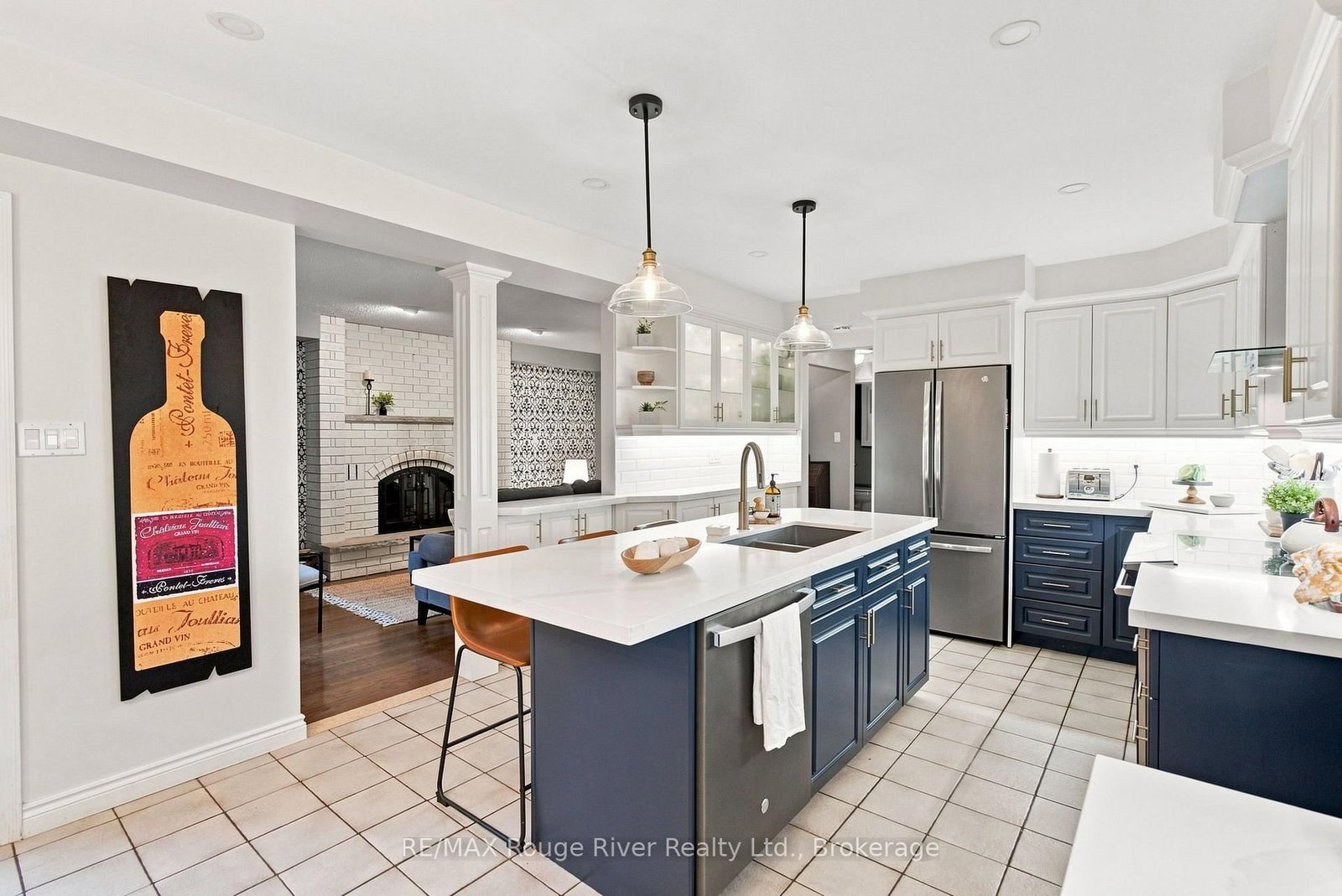 7 Lyndhurst Crescent • Whitby, ON photo 8