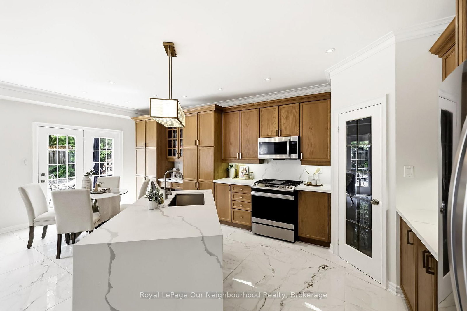 1296 Ravencliffe Court • Oshawa, ON photo 10