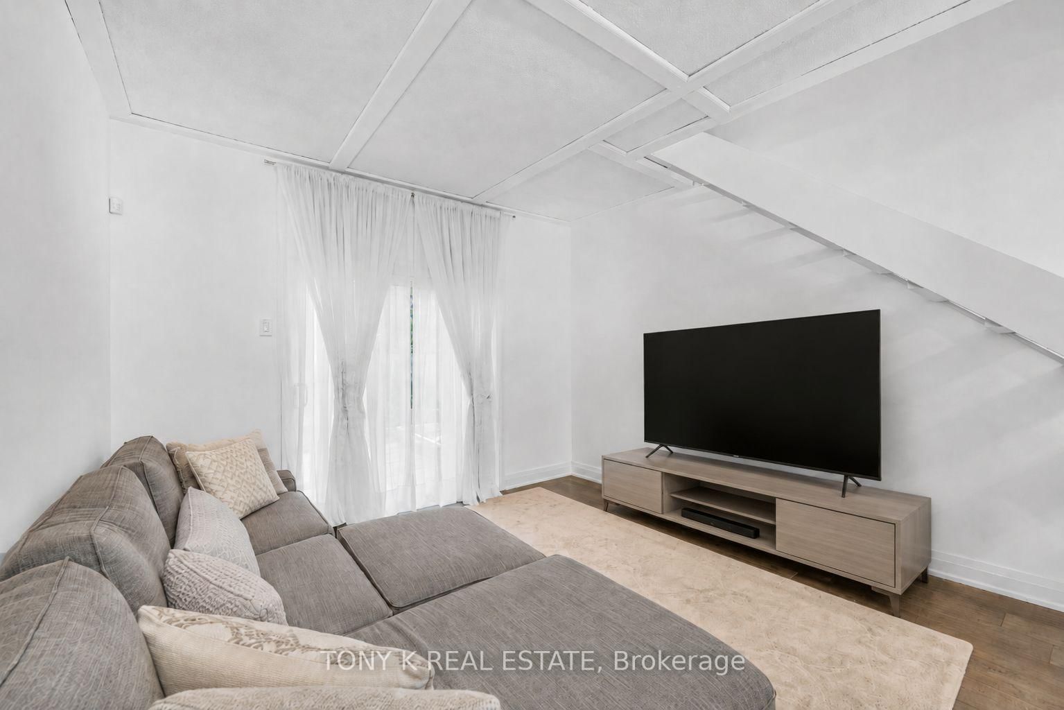 66 Frater Avenue • Toronto, ON photo 6