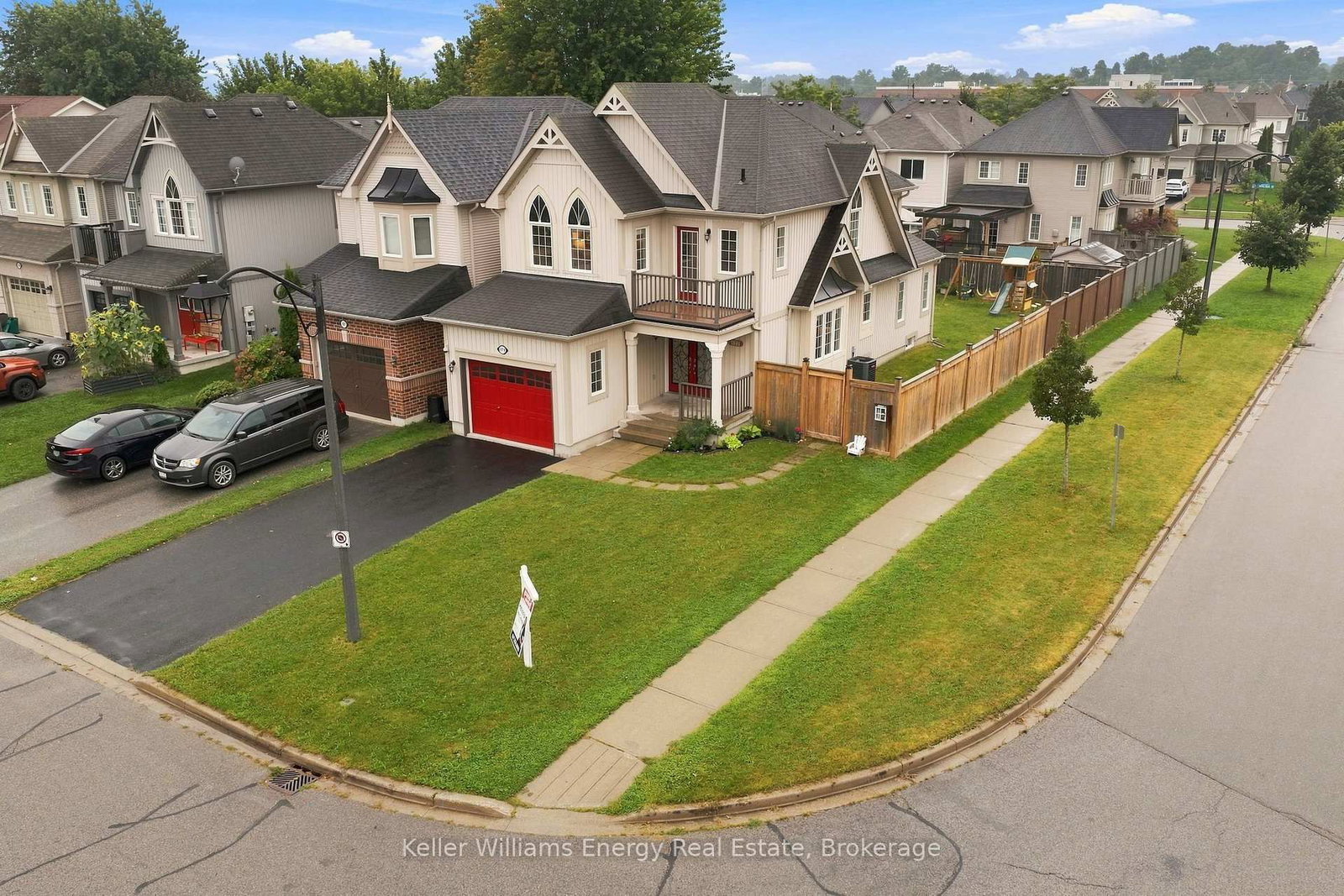 171 Allworth Crescent • Clarington, ON photo 2