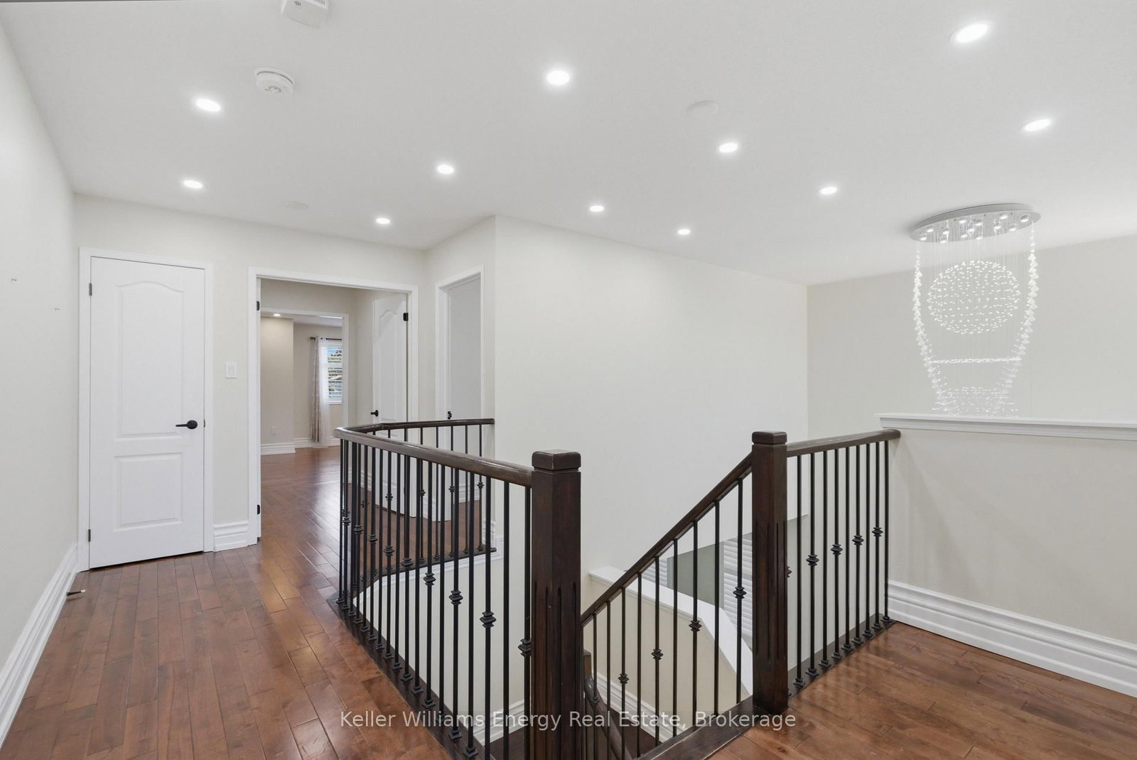 1633 Grandview Street N • Oshawa, ON photo 18