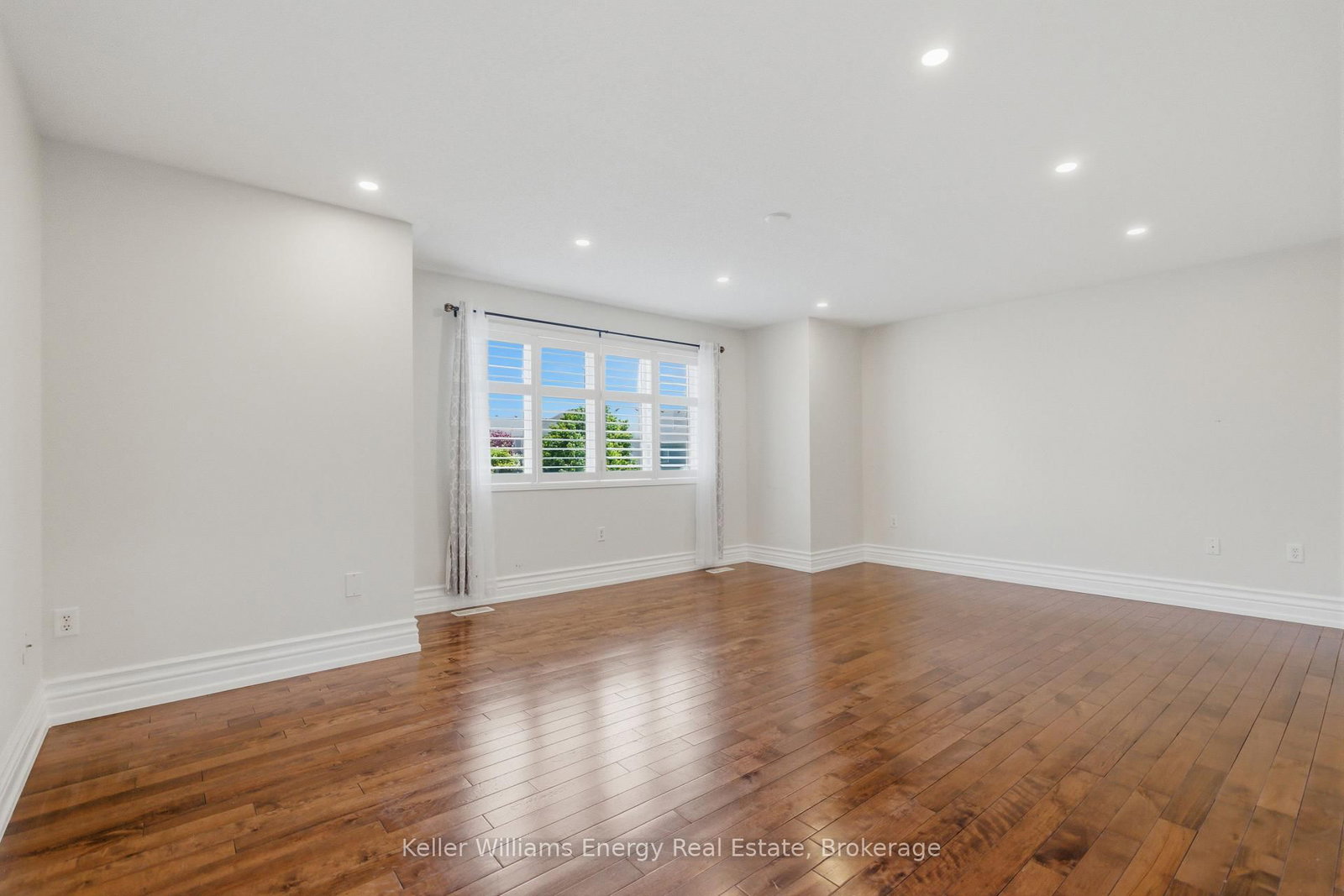 1633 Grandview Street N • Oshawa, ON photo 21
