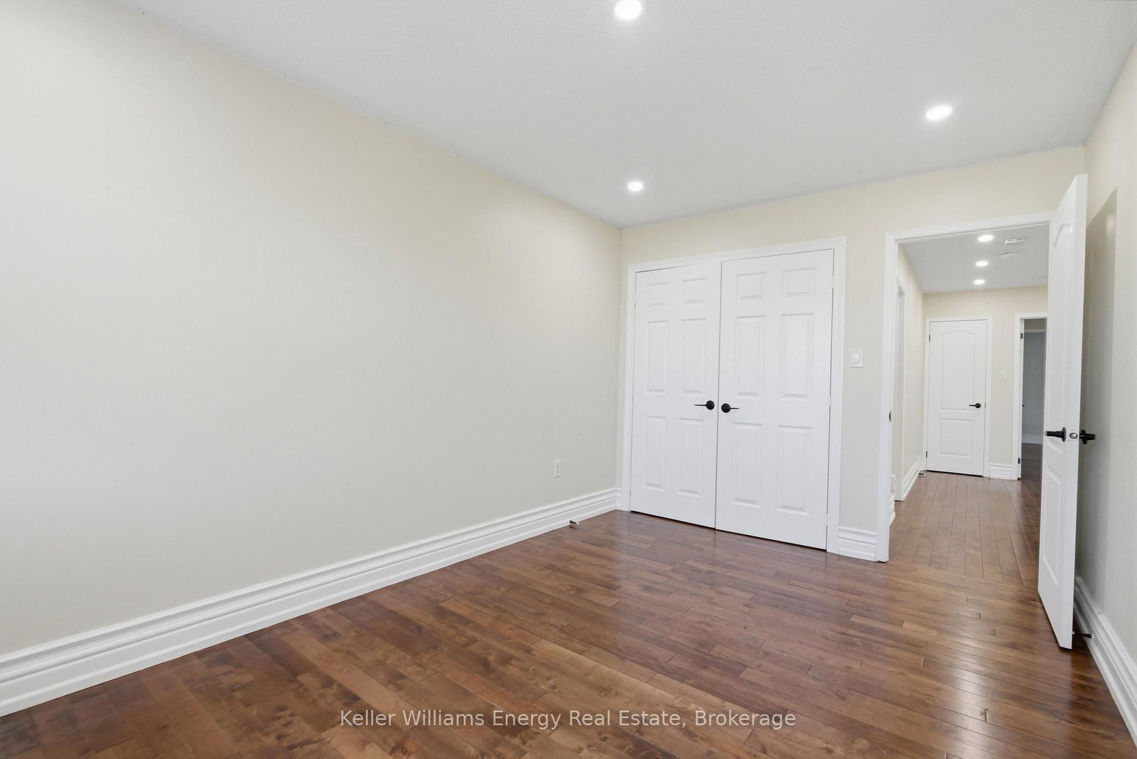 1633 Grandview Street N • Oshawa, ON photo 28