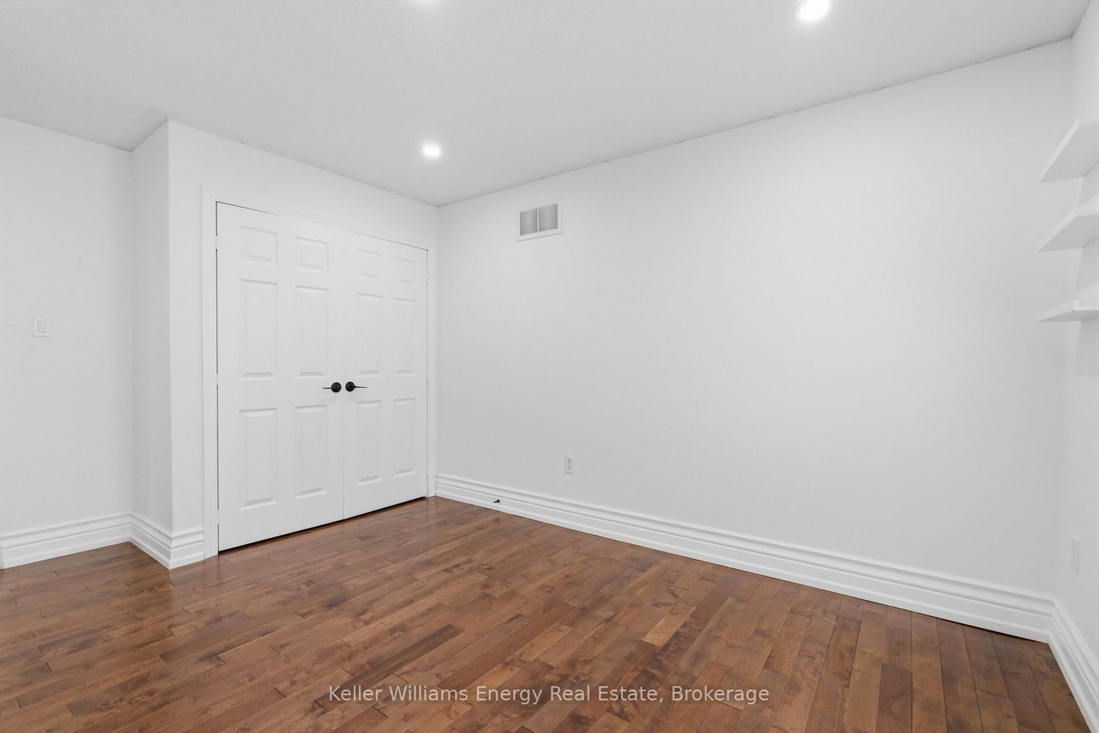 1633 Grandview Street N • Oshawa, ON photo 33