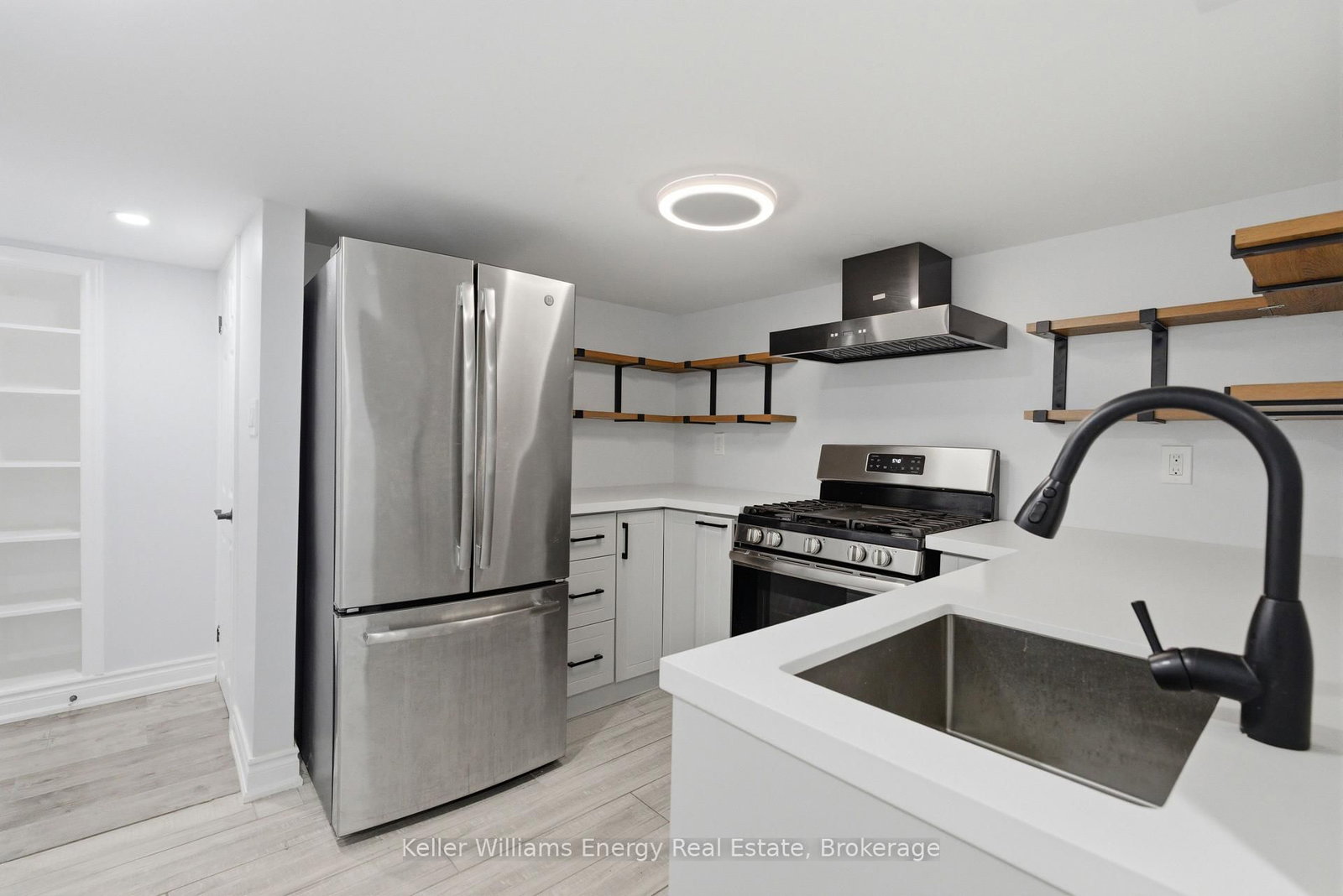 1633 Grandview Street N • Oshawa, ON photo 38