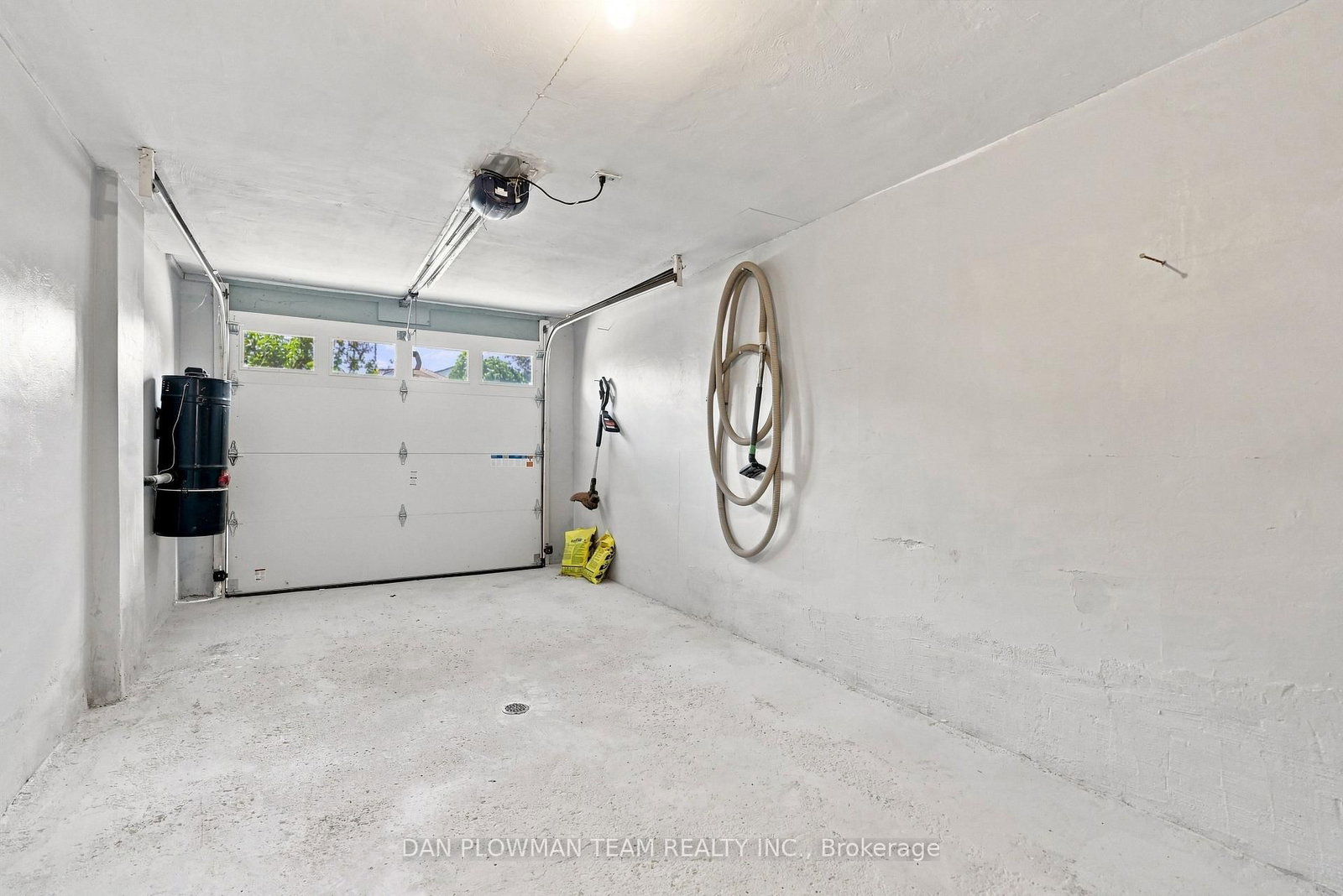 786 Mary Street N • Oshawa, ON photo 37