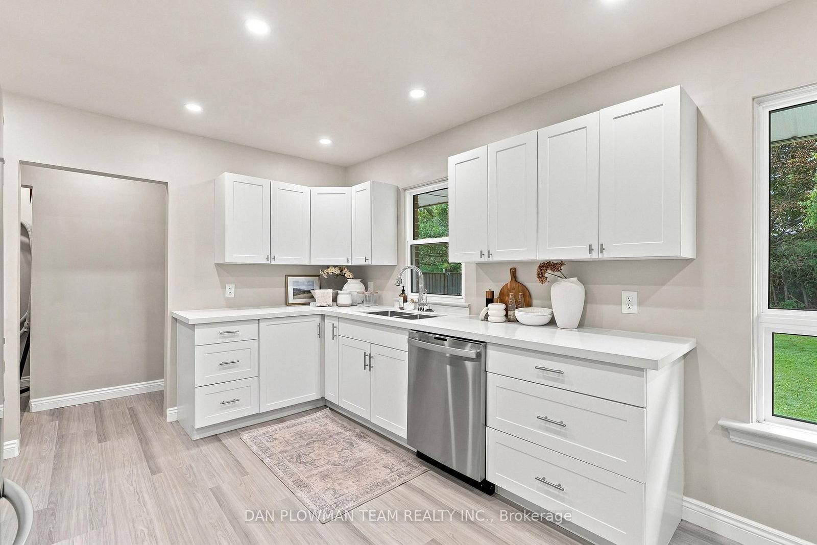 786 Mary Street N • Oshawa, ON photo 9