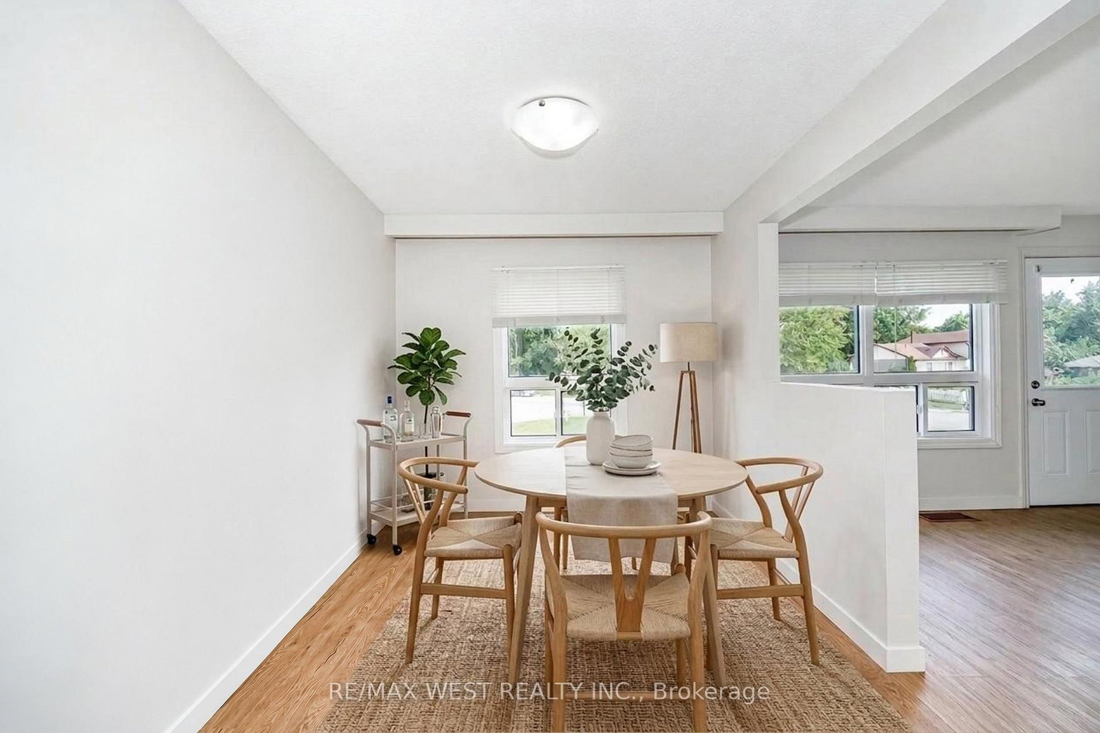 489 Dean Avenue • Oshawa, ON photo 5