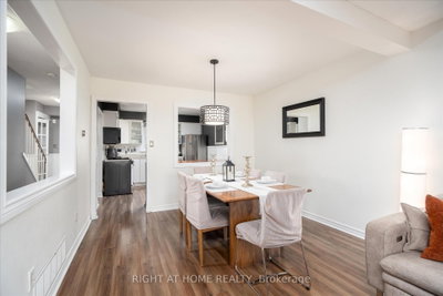 1306 Fenelon Crescent • Oshawa, ON photo 6