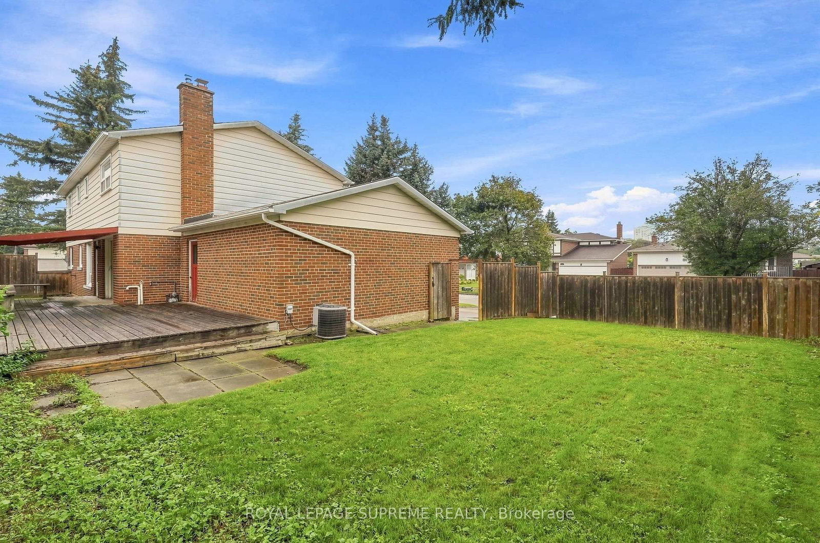 129 Briarscross Boulevard • Toronto, ON photo 15