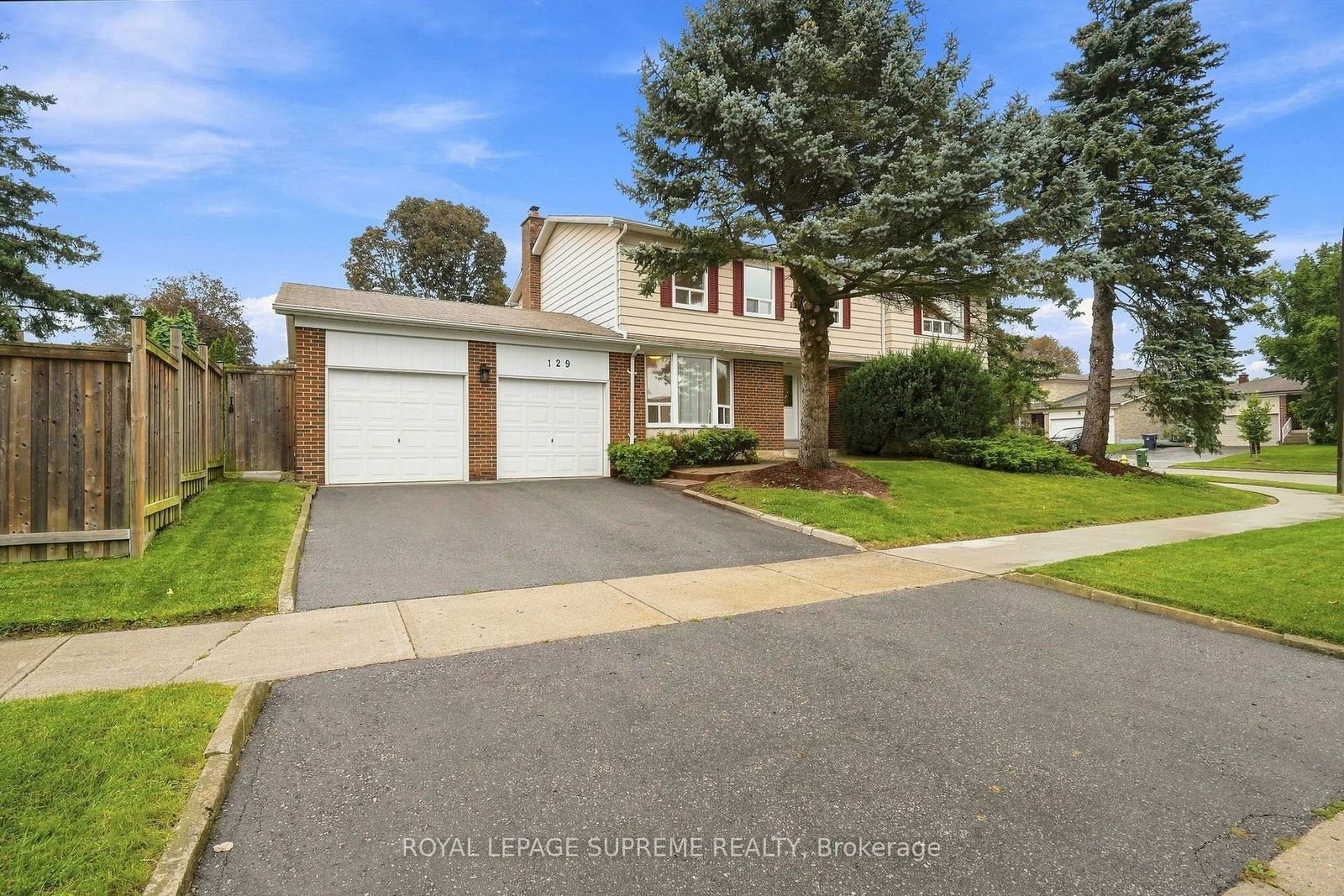 129 Briarscross Boulevard • Toronto, ON photo 3