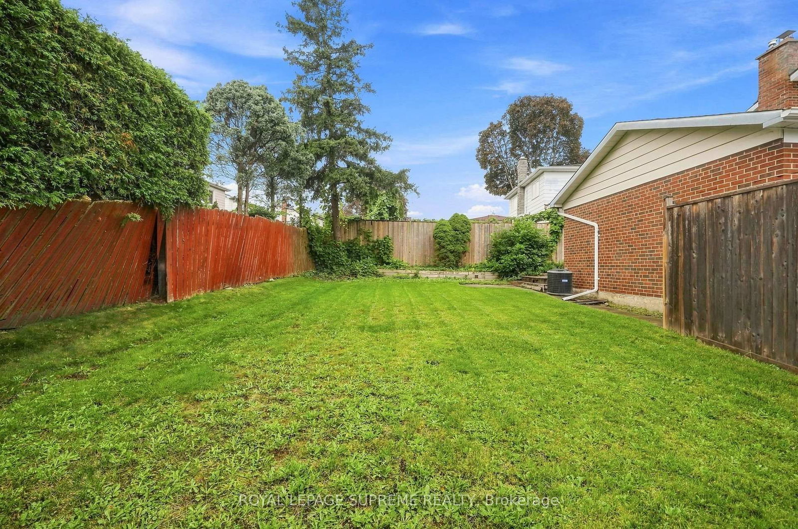 129 Briarscross Boulevard • Toronto, ON photo 48