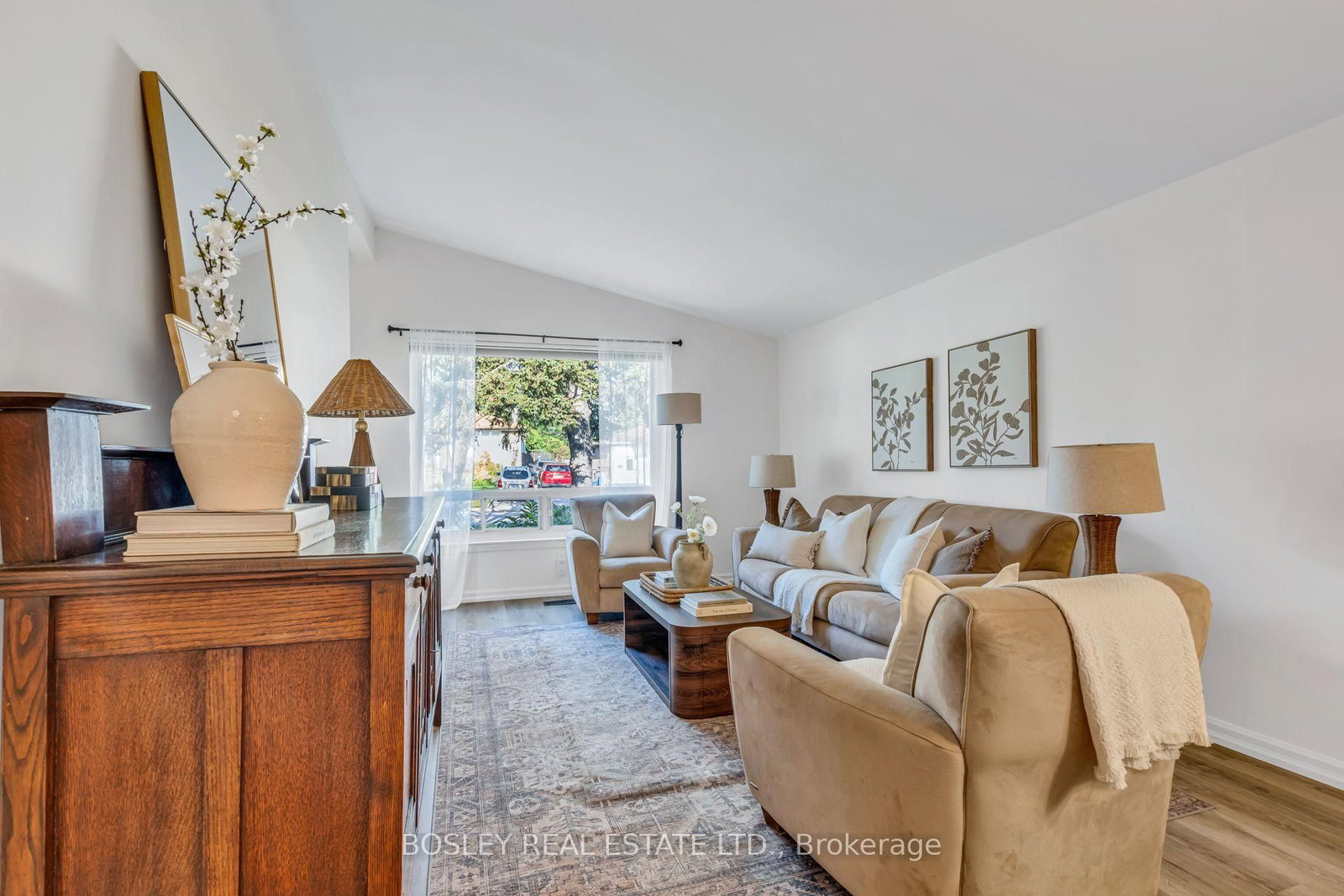 858 Modlin Road • Pickering, ON photo 11