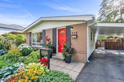 858 Modlin Road • Pickering, ON photo 5