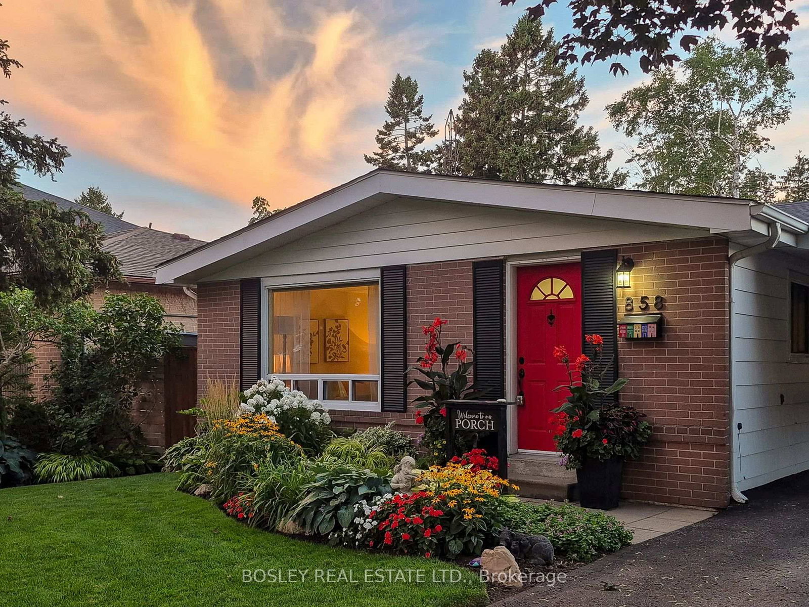 858 Modlin Road • Pickering, ON photo 6