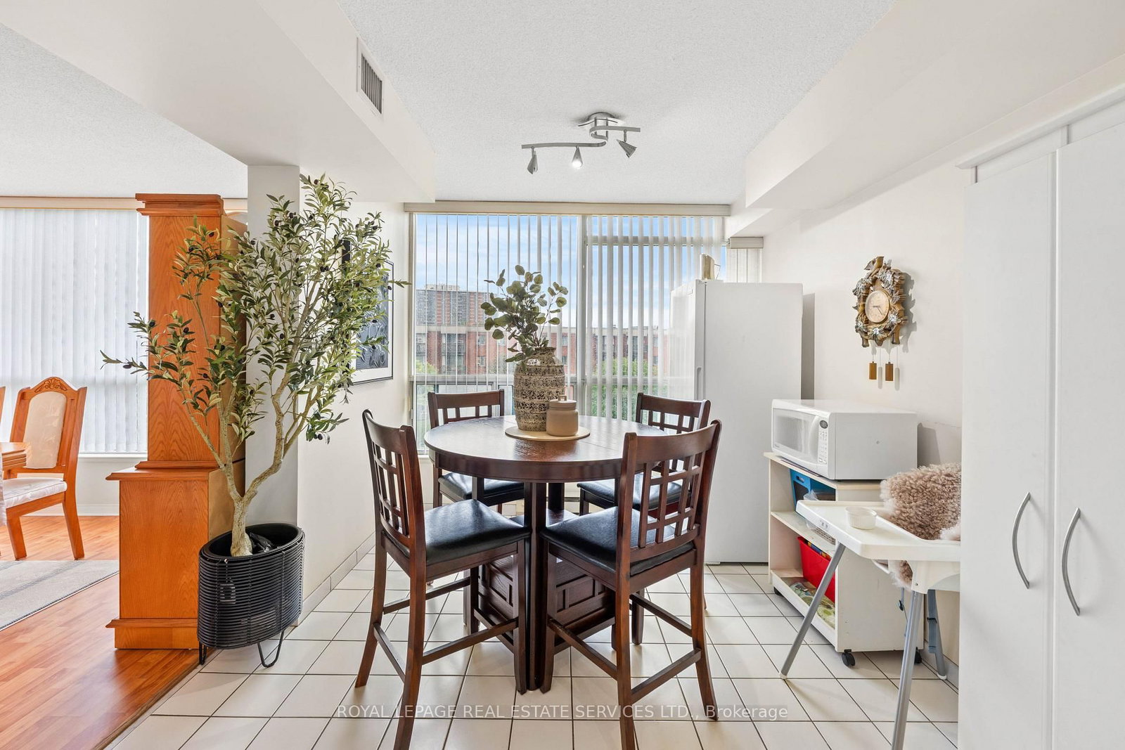 4725 Sheppard Avenue E • #413 • Toronto, ON photo 13