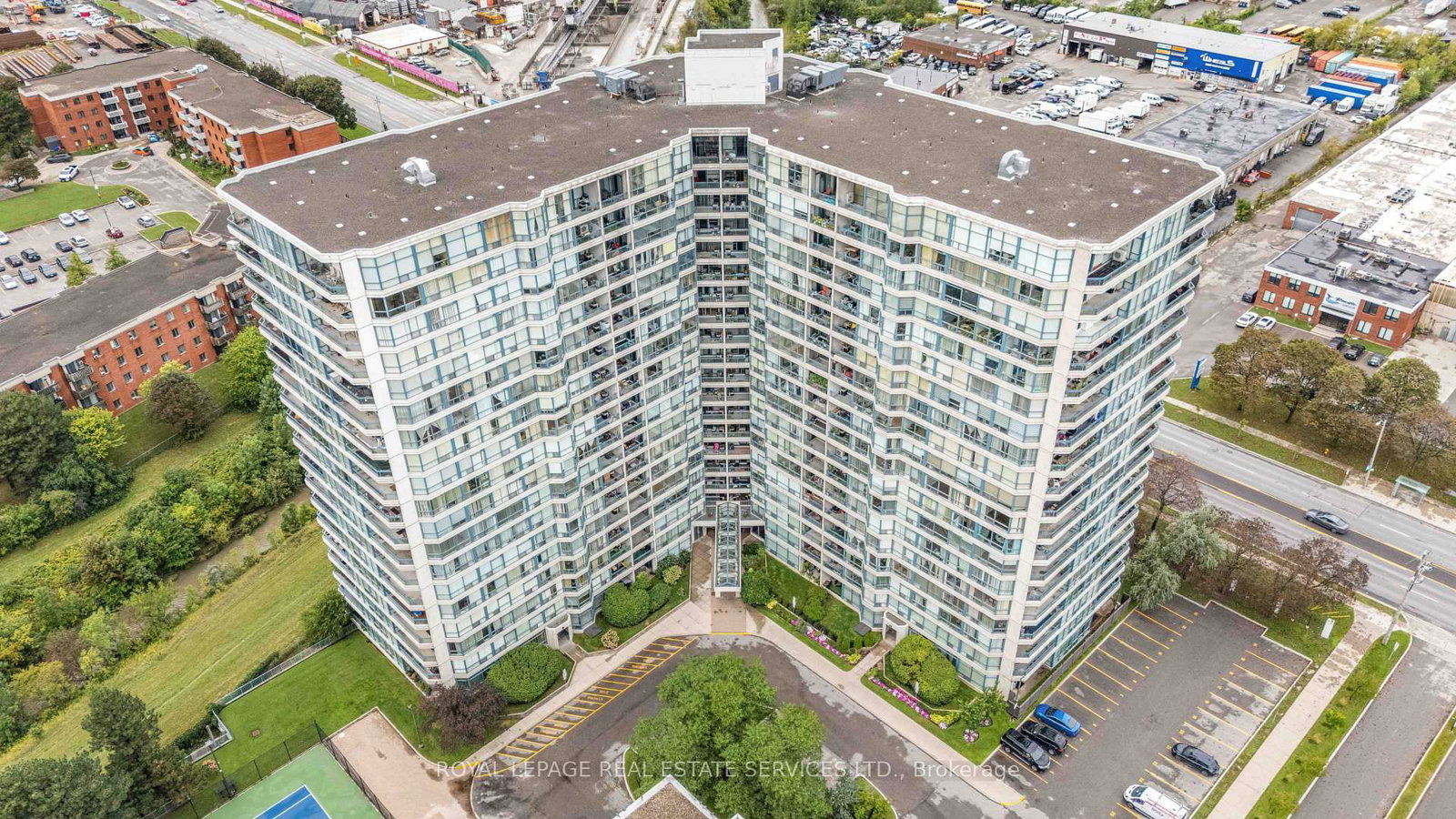 4725 Sheppard Avenue E • #413 • Toronto, ON photo 3
