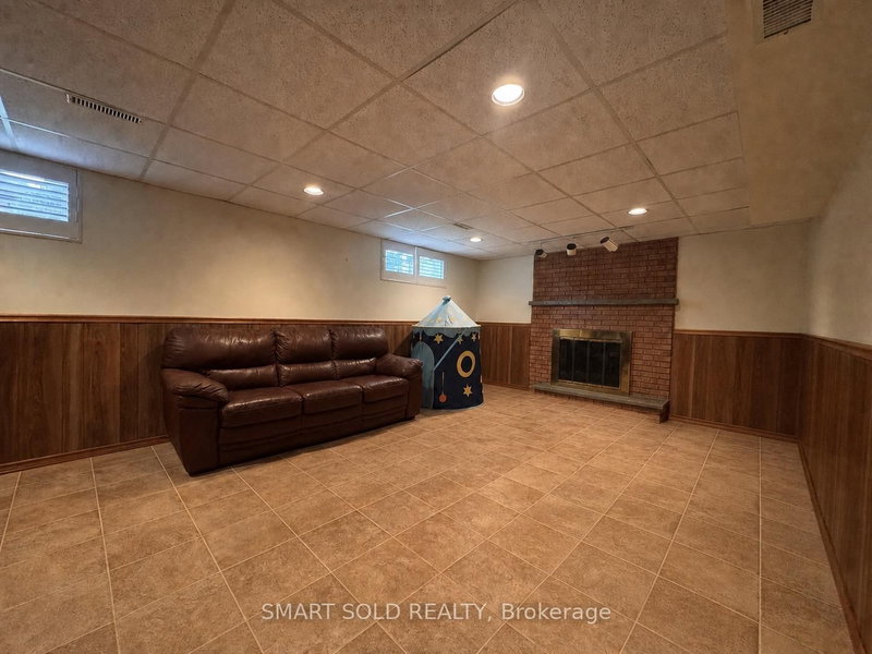 98 Sonmore Drive