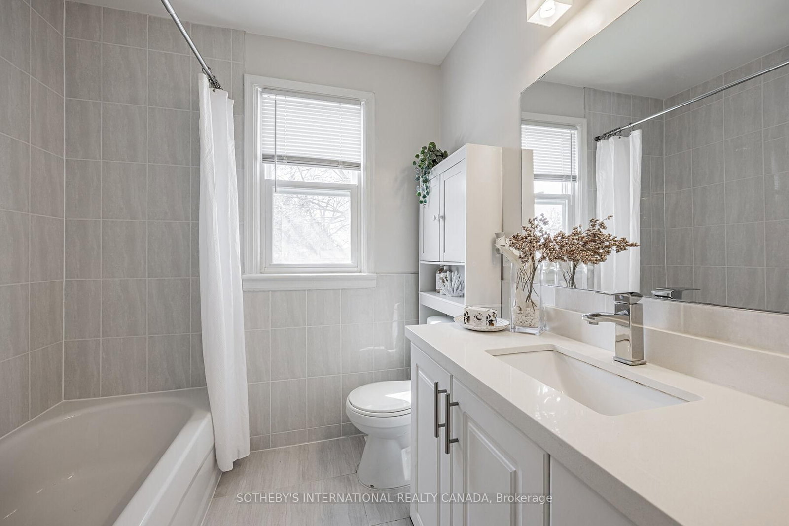 4075A Lawrence Avenue E • Toronto, ON photo 16