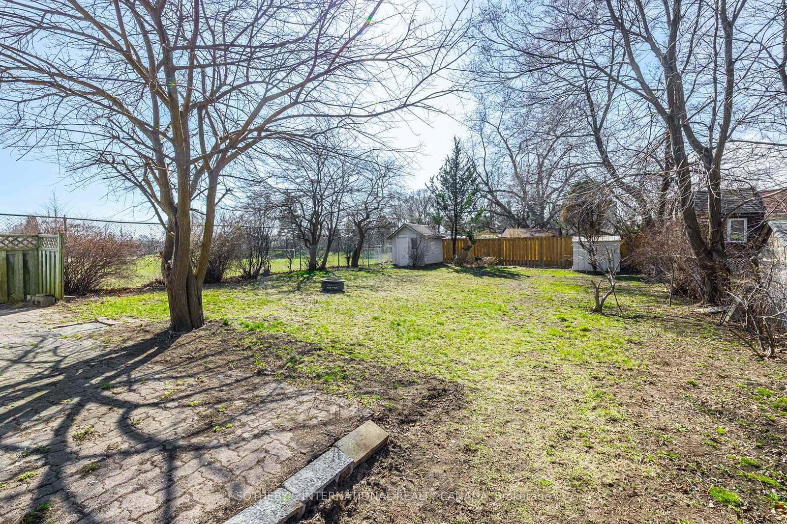 4075A Lawrence Avenue E • Toronto, ON photo 22