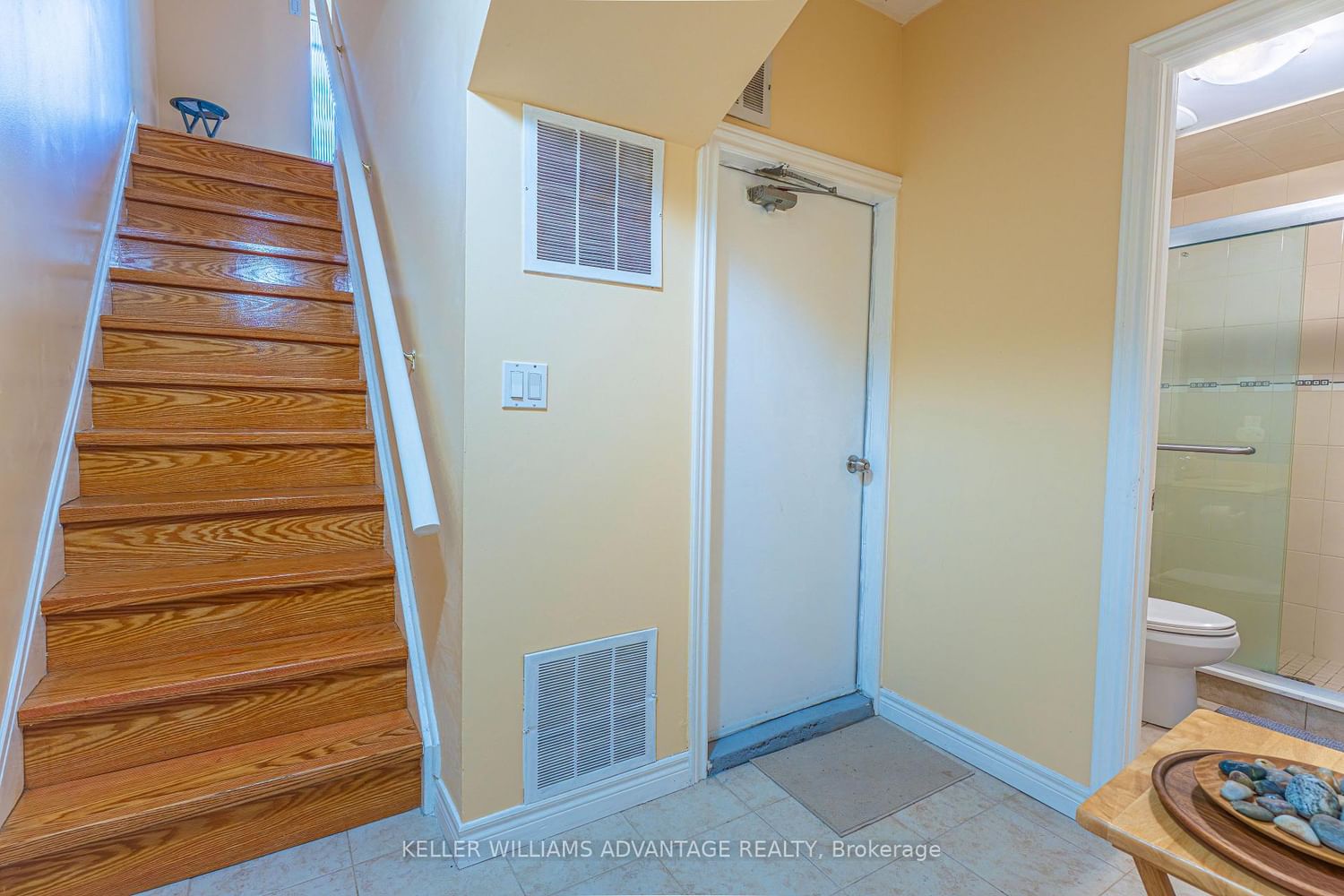 174 Homestead Road • Toronto, ON photo 18