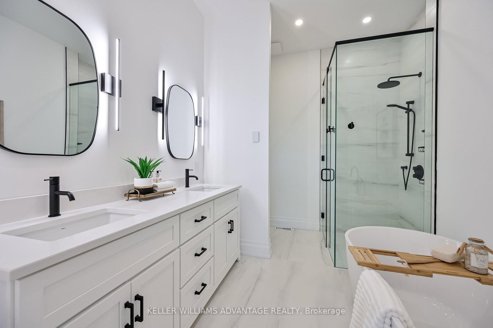 17 B Haig Avenue • Toronto, ON photo 26