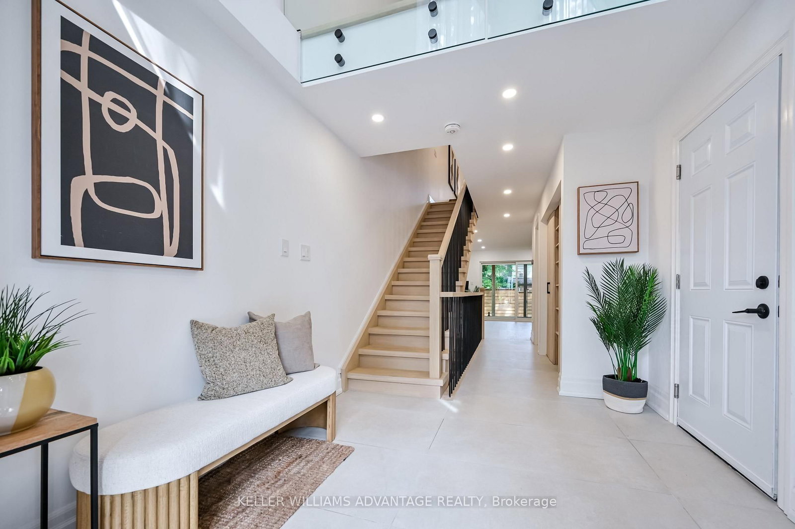 17 B Haig Avenue • Toronto, ON photo 3