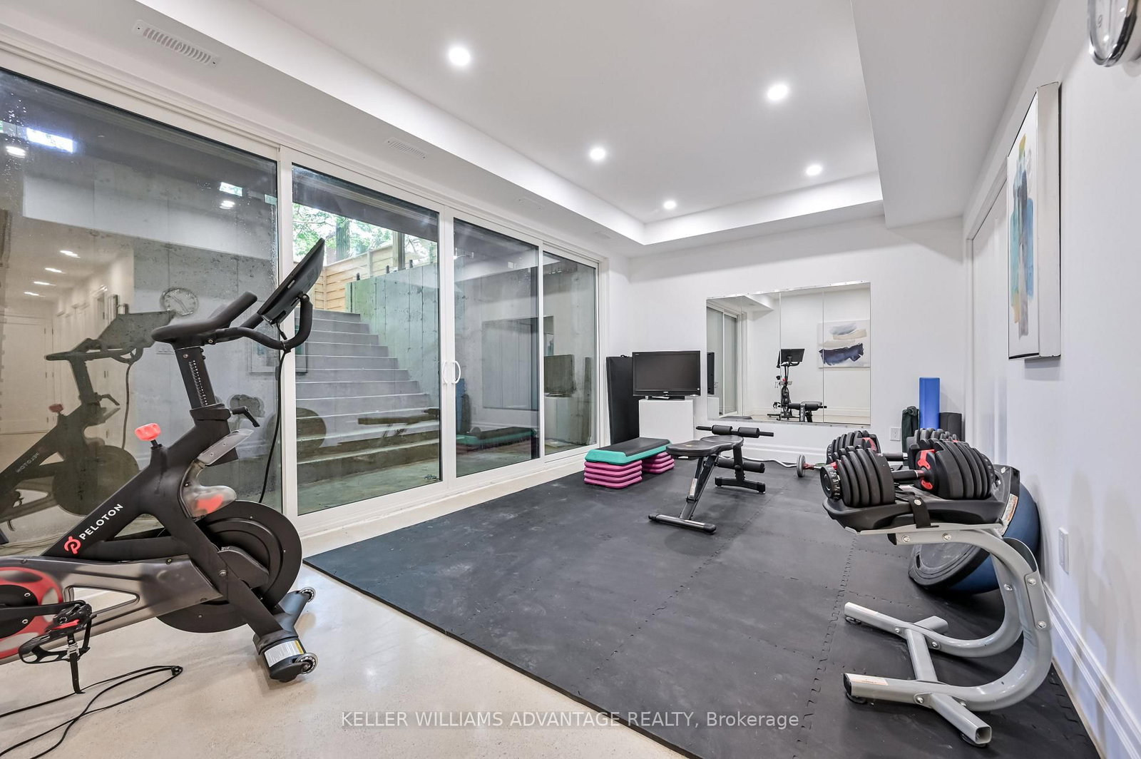 17 B Haig Avenue • Toronto, ON photo 35