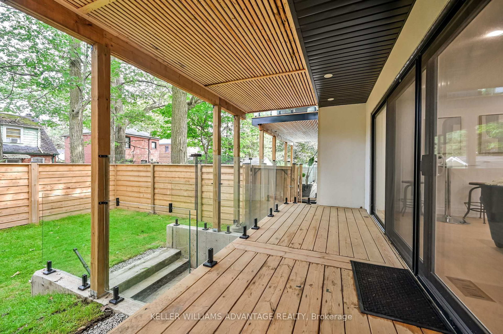 17 B Haig Avenue • Toronto, ON photo 37