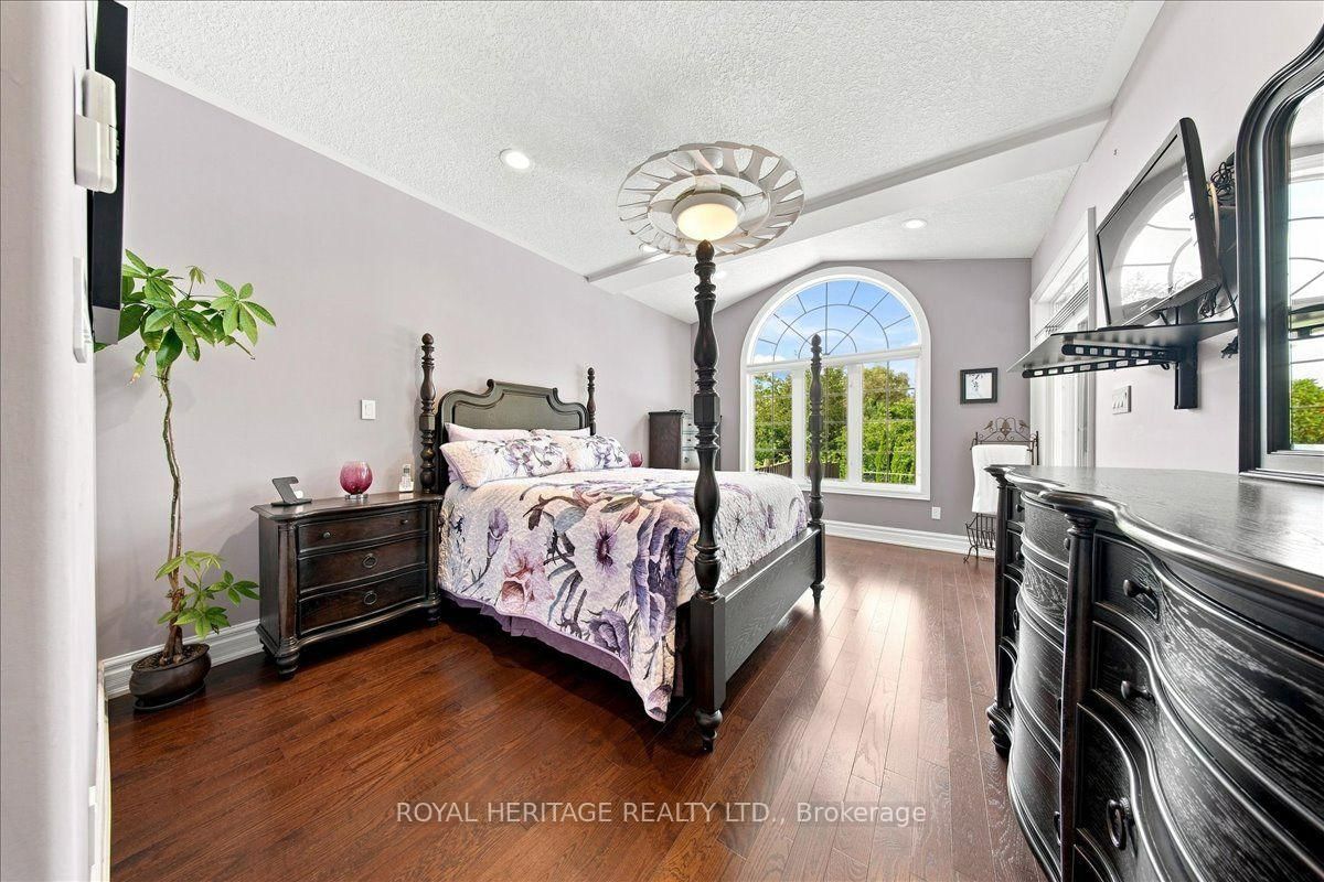840 Stevenson Road • Oshawa, ON photo 23