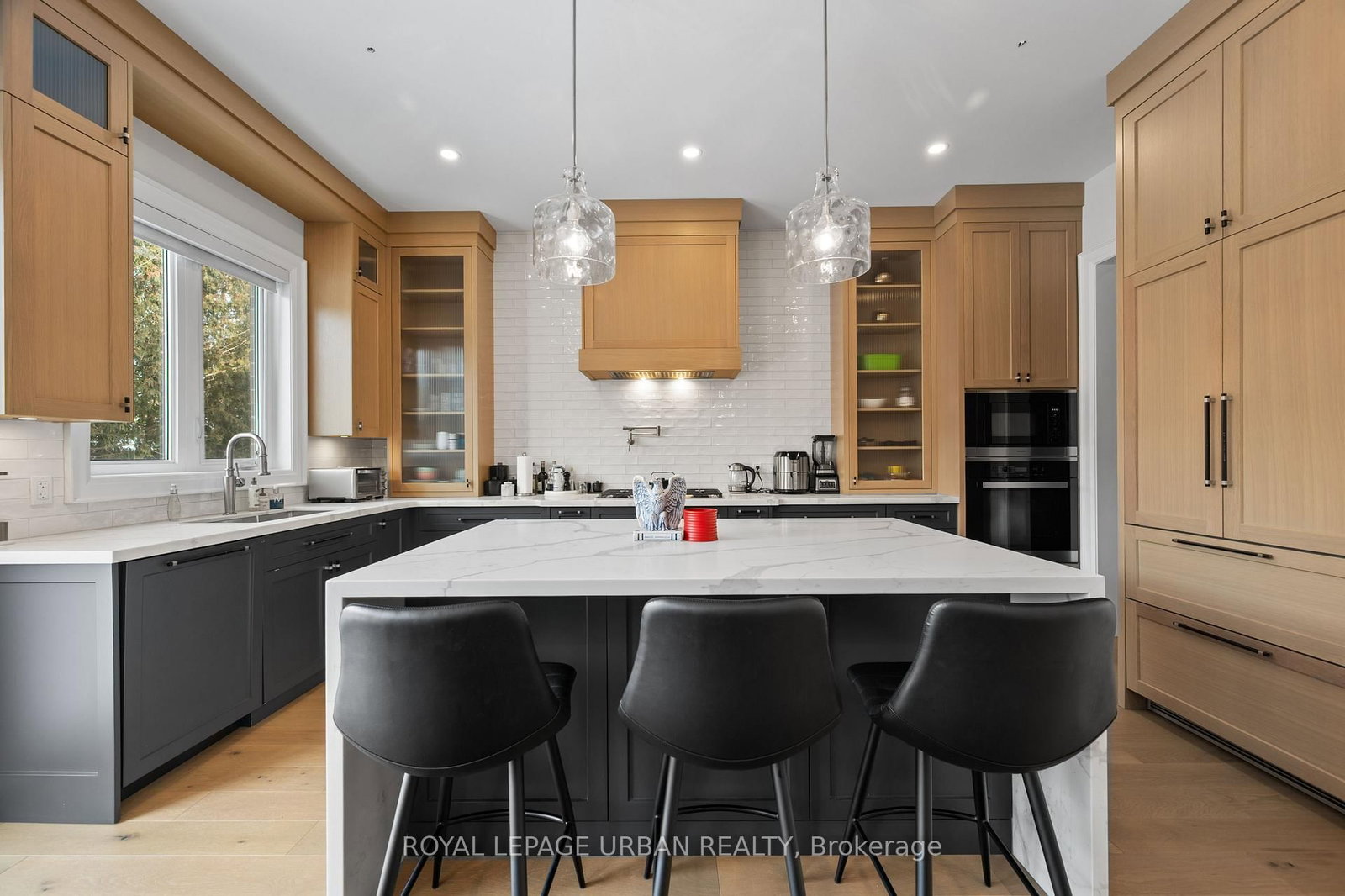 2540 St Clair Avenue E • Toronto, ON photo 12