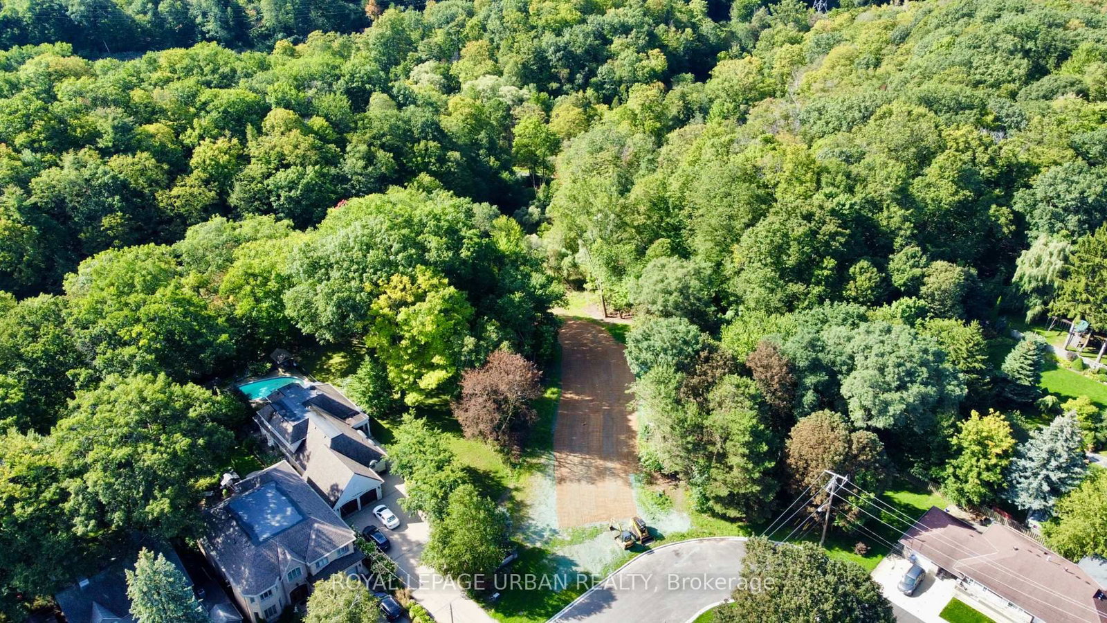2540 St Clair Avenue E • Toronto, ON photo 48