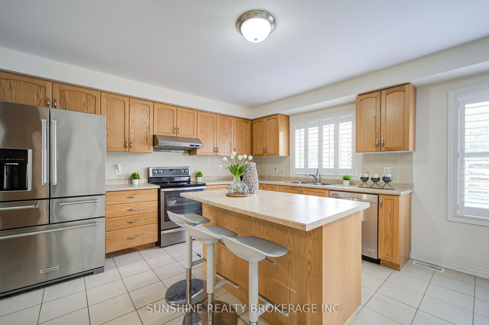 40 PRINGDALE GARDENS Circle • Toronto, ON photo 11