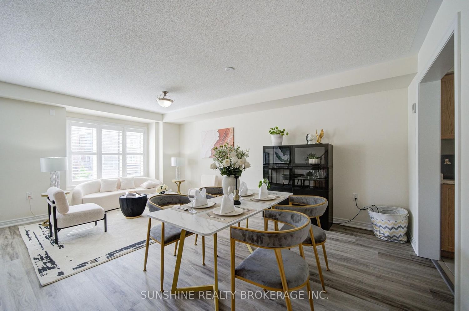 40 PRINGDALE GARDENS Circle • Toronto, ON photo 17