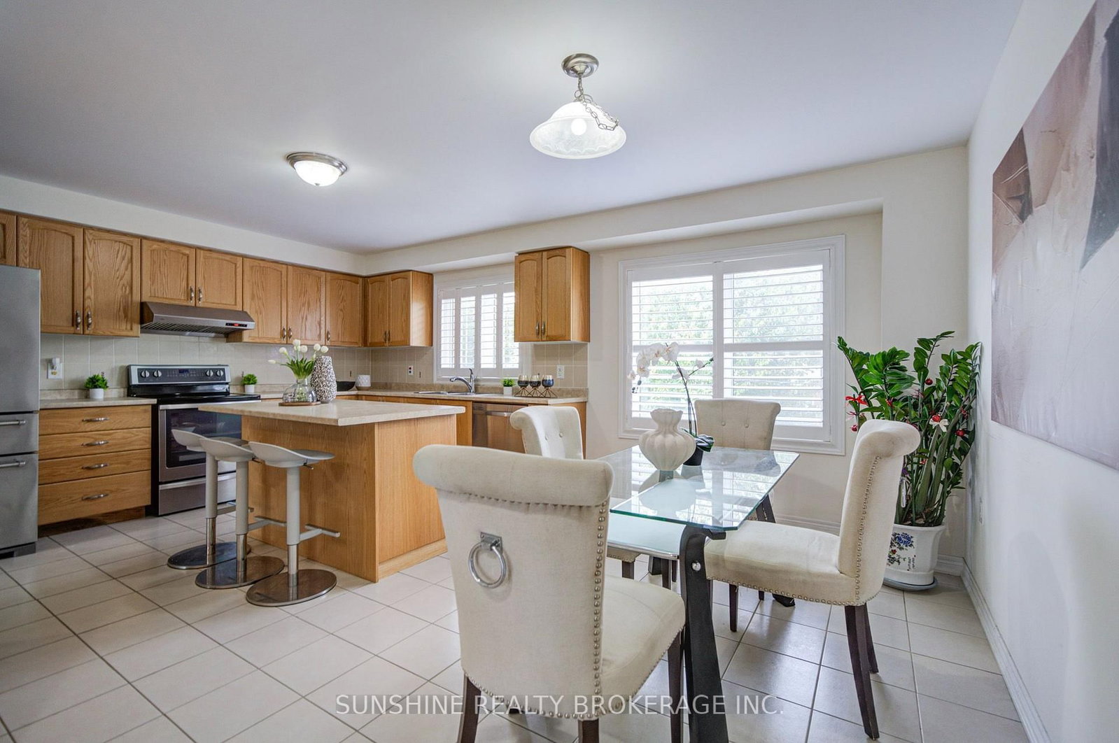 40 PRINGDALE GARDENS Circle • Toronto, ON photo 9