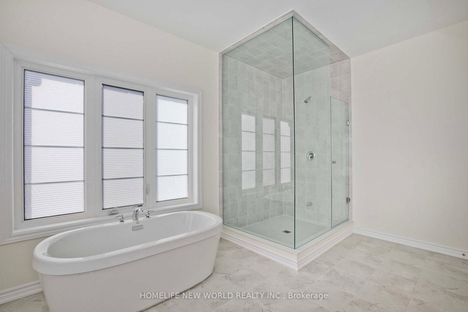 1864 Irish Moss Square • Pickering, ON photo 19