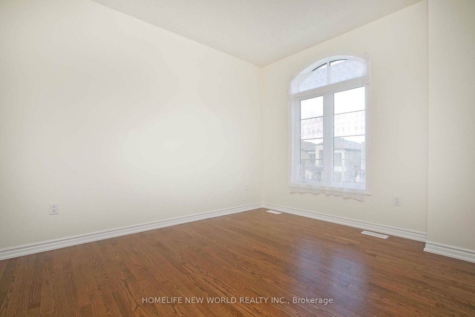 1864 Irish Moss Square • Pickering, ON photo 26