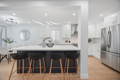 21 Dobson Drive • Ajax, ON photo 4