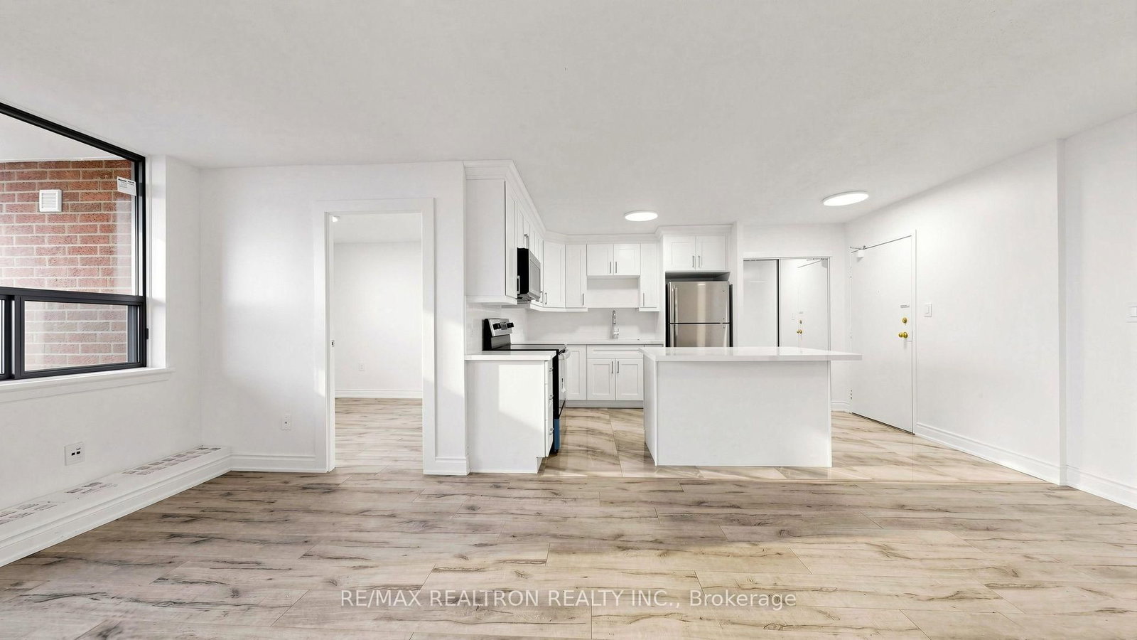 100 Wingarden Court • #1011 • Toronto, ON photo 12