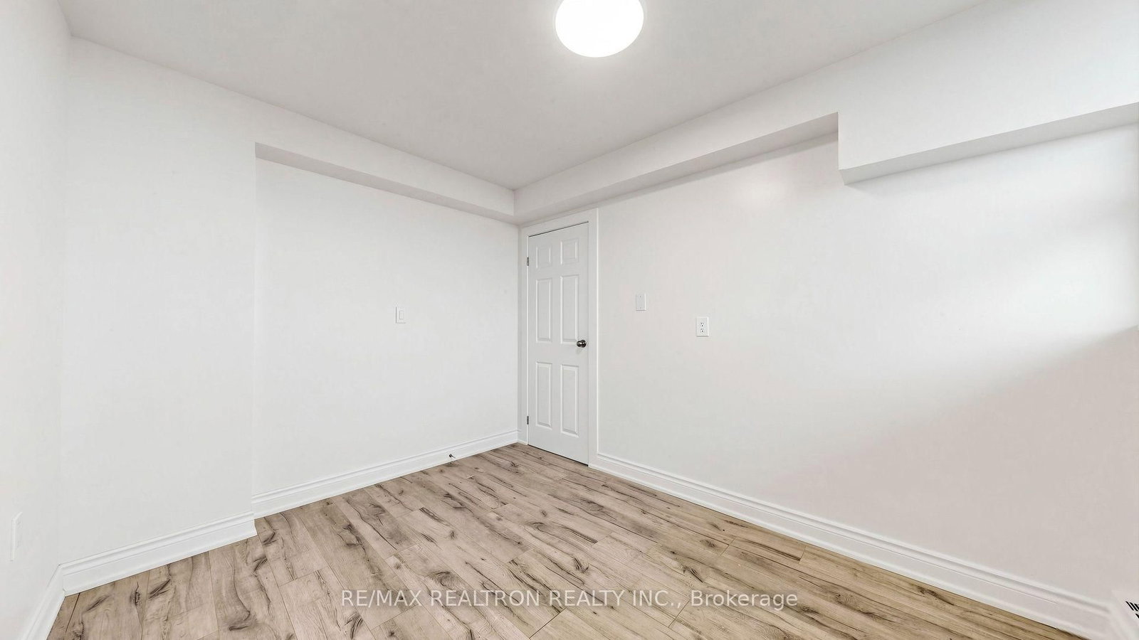 100 Wingarden Court • #1011 • Toronto, ON photo 29