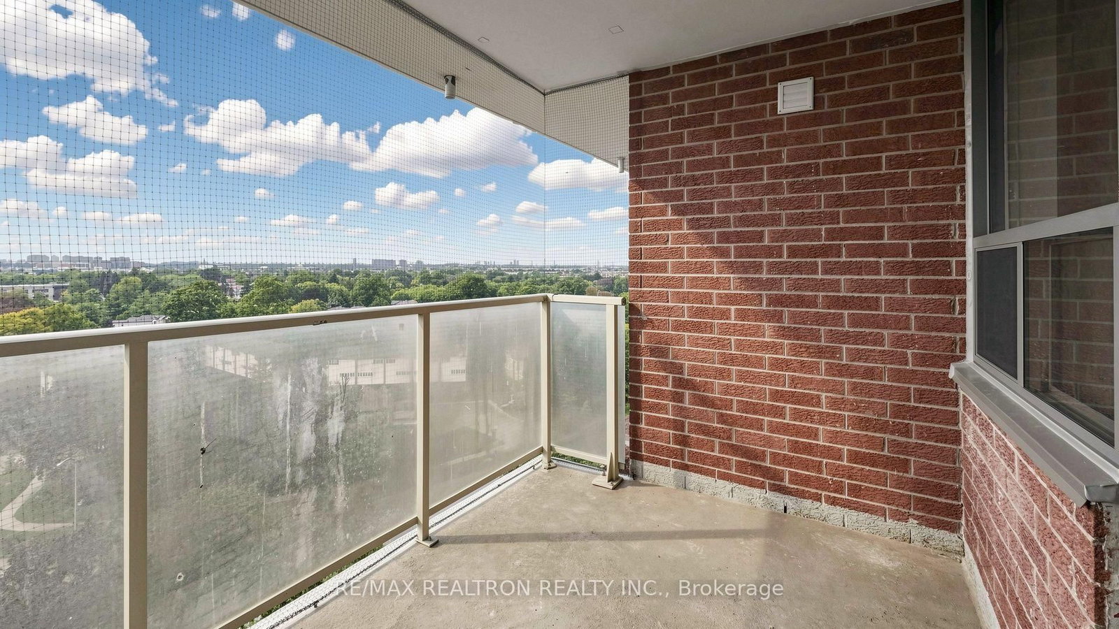 100 Wingarden Court • #1011 • Toronto, ON photo 35