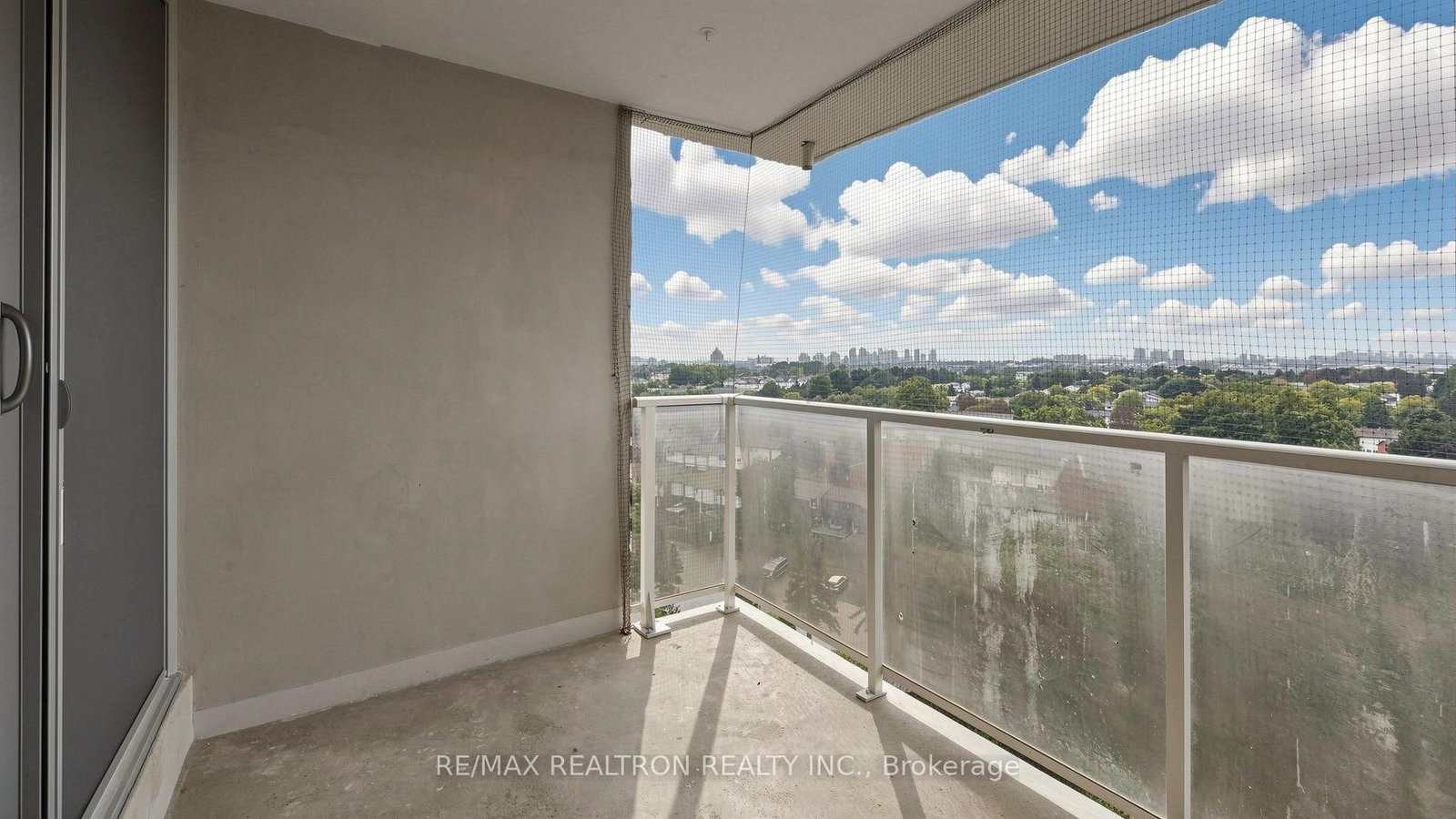 100 Wingarden Court • #1011 • Toronto, ON photo 36