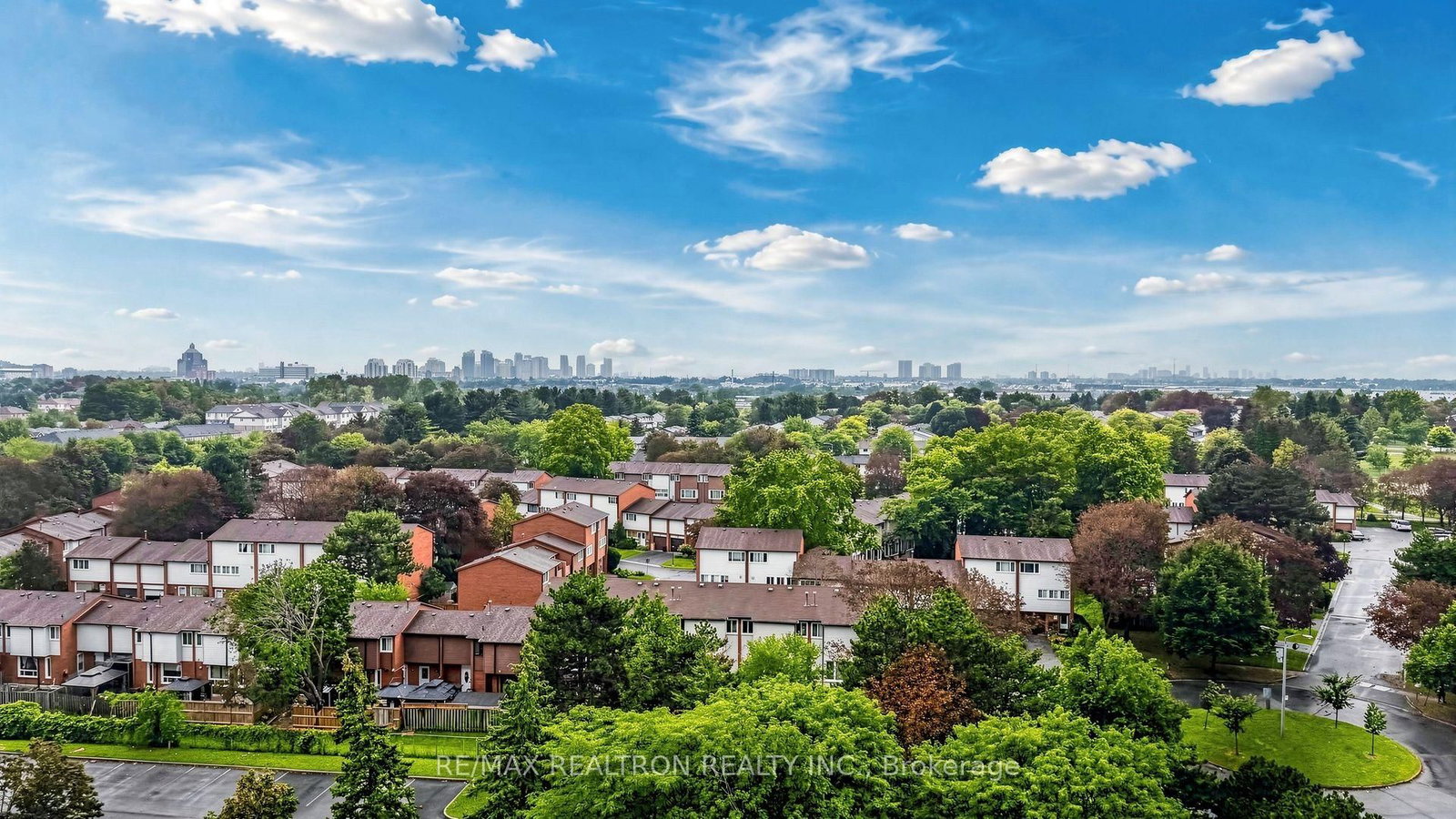 100 Wingarden Court • #1011 • Toronto, ON photo 39