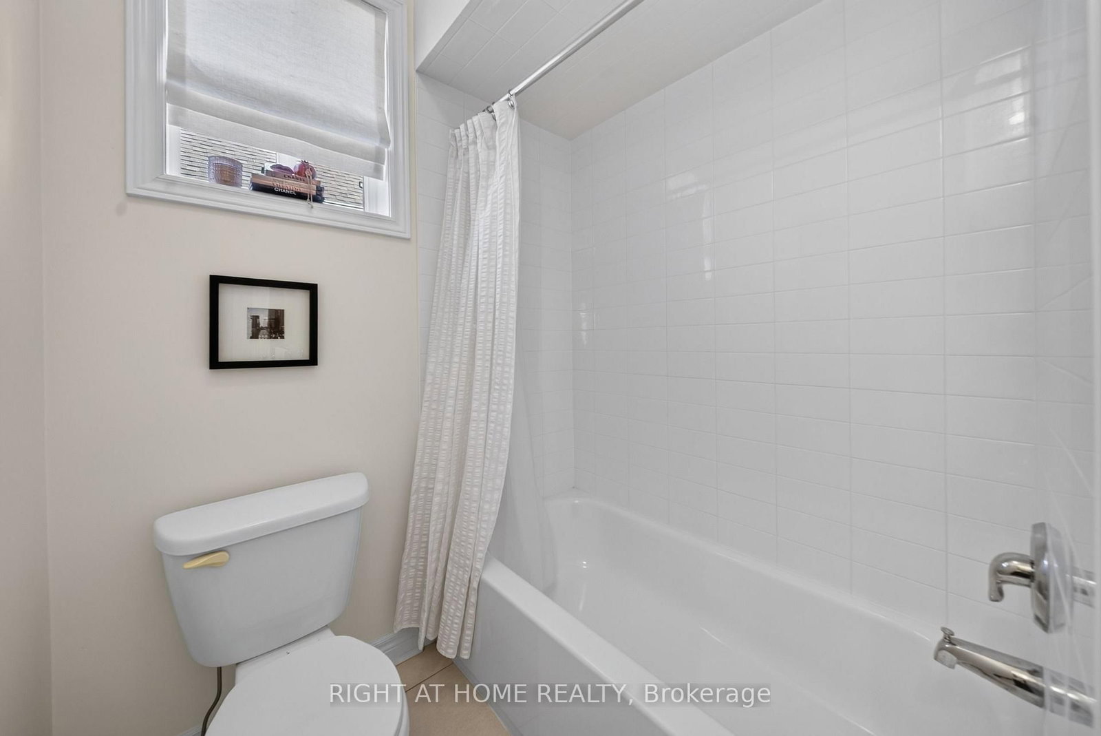 8 Branthaven Court • Whitby, ON photo 35