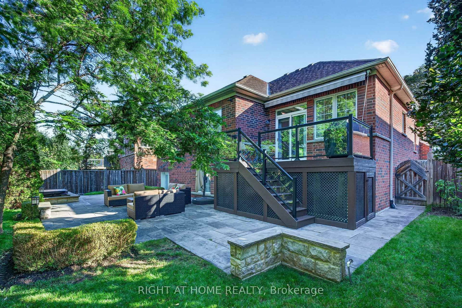 8 Branthaven Court • Whitby, ON photo 42