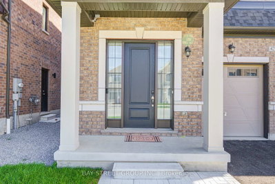 427 Coronation Road • Whitby, ON photo 7